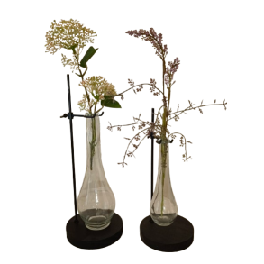Vase p� stativ