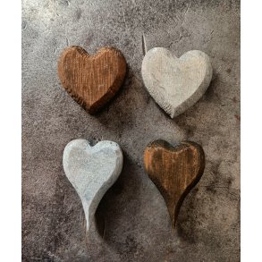 Buttede hjerter i tr� gr�/brun