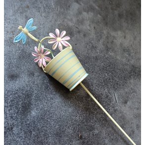 Spand med blomster p� pind gul