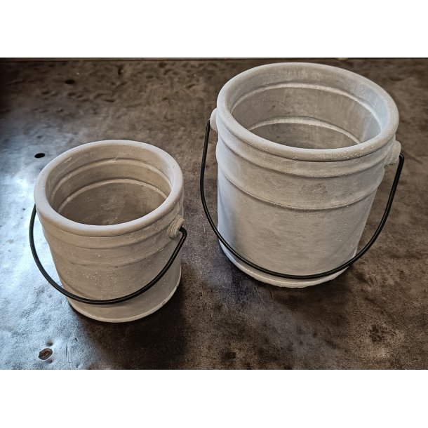 Beton urtepotte spand med hank stor