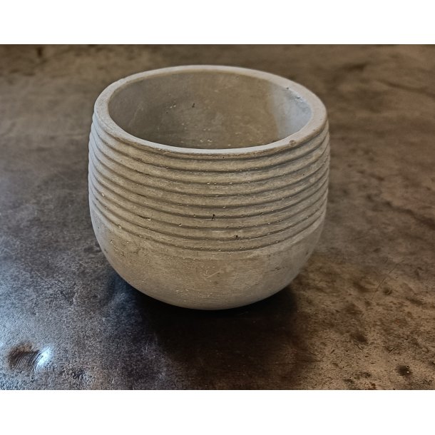 Rund beton skjuler m/ rille kant lille