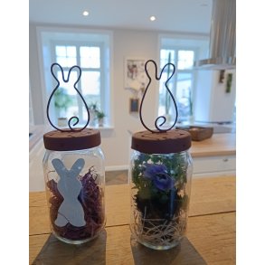 Glas krukke med p�skehare l�g