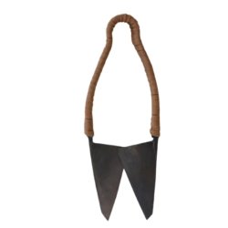Saks chic Anitque